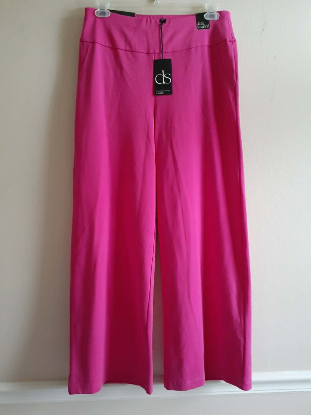 DEAR SCARLETT Women's Solid Straight Leg Magic Pants - Picture 9 of 11